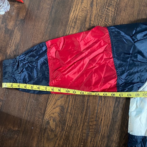 Vintage Tommy Hilfiger windbreaker - Picture 4 of 7